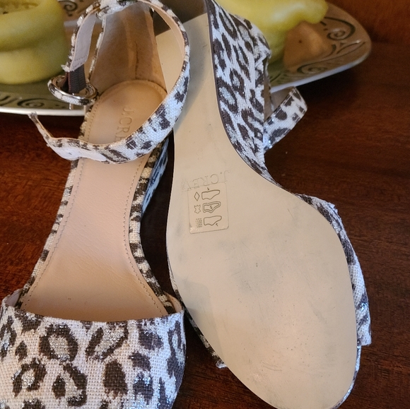 J. Crew size 5 leopard wedge sandals - Picture 3 of 5